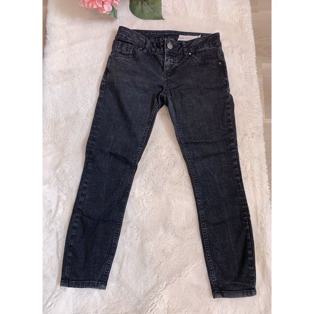 XS | ASOS | black cropped denim jeans